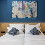 Emotheo Heritage 4*