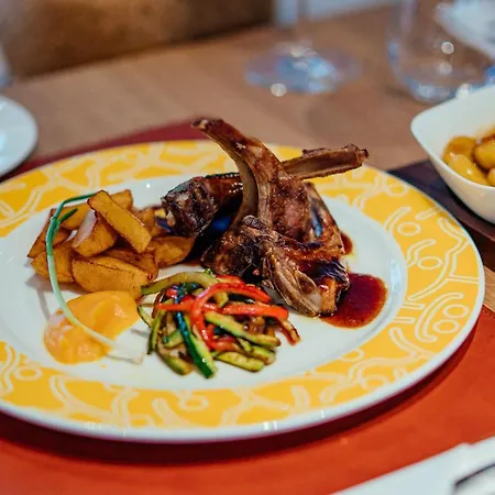 Emotheo Heritage ホテル イモツキ