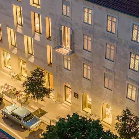 Emotheo Heritage Hotell