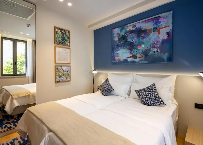 Hotell Emotheo Heritage 4*