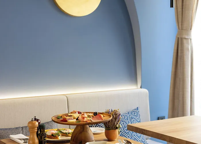 Emotheo Heritage Hotell