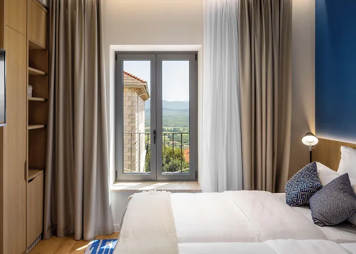Hotell Emotheo Heritage 4*